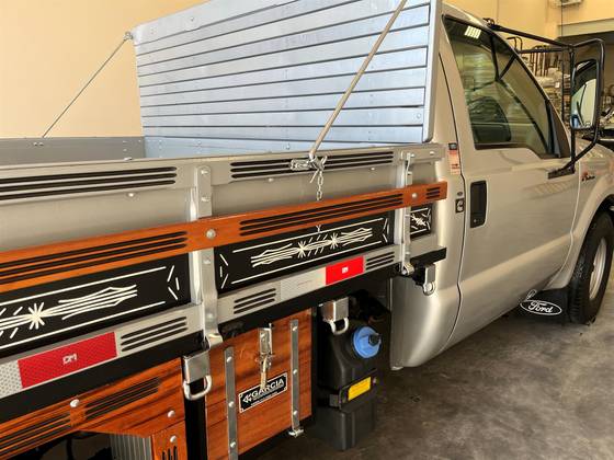 FORD F-350 2.8 TURBO DIESEL 2P MANUAL